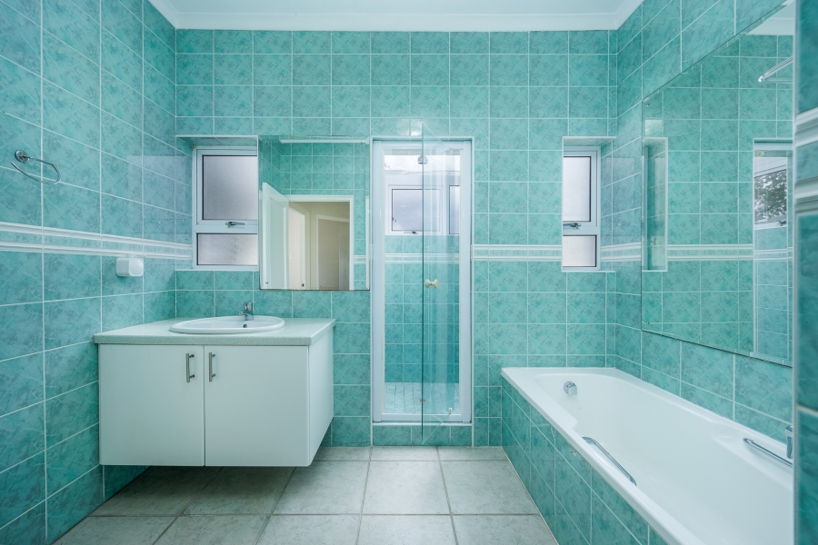 4 Bedroom Property for Sale in Aurora Western Cape